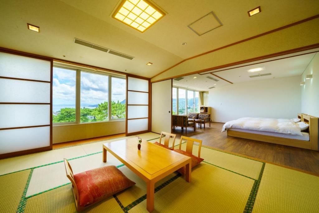 Pastoral โรงแรม 3*